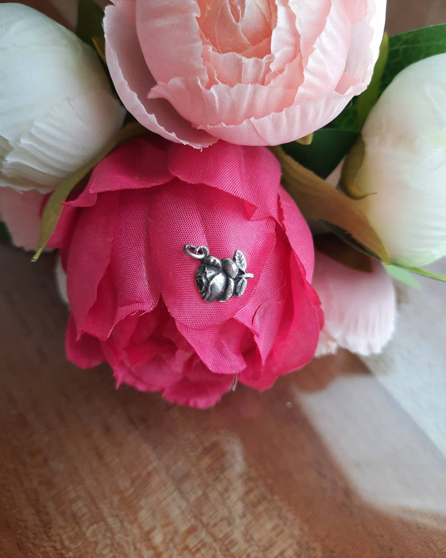 Pendentif de Sainte Thérèse de Lisieux