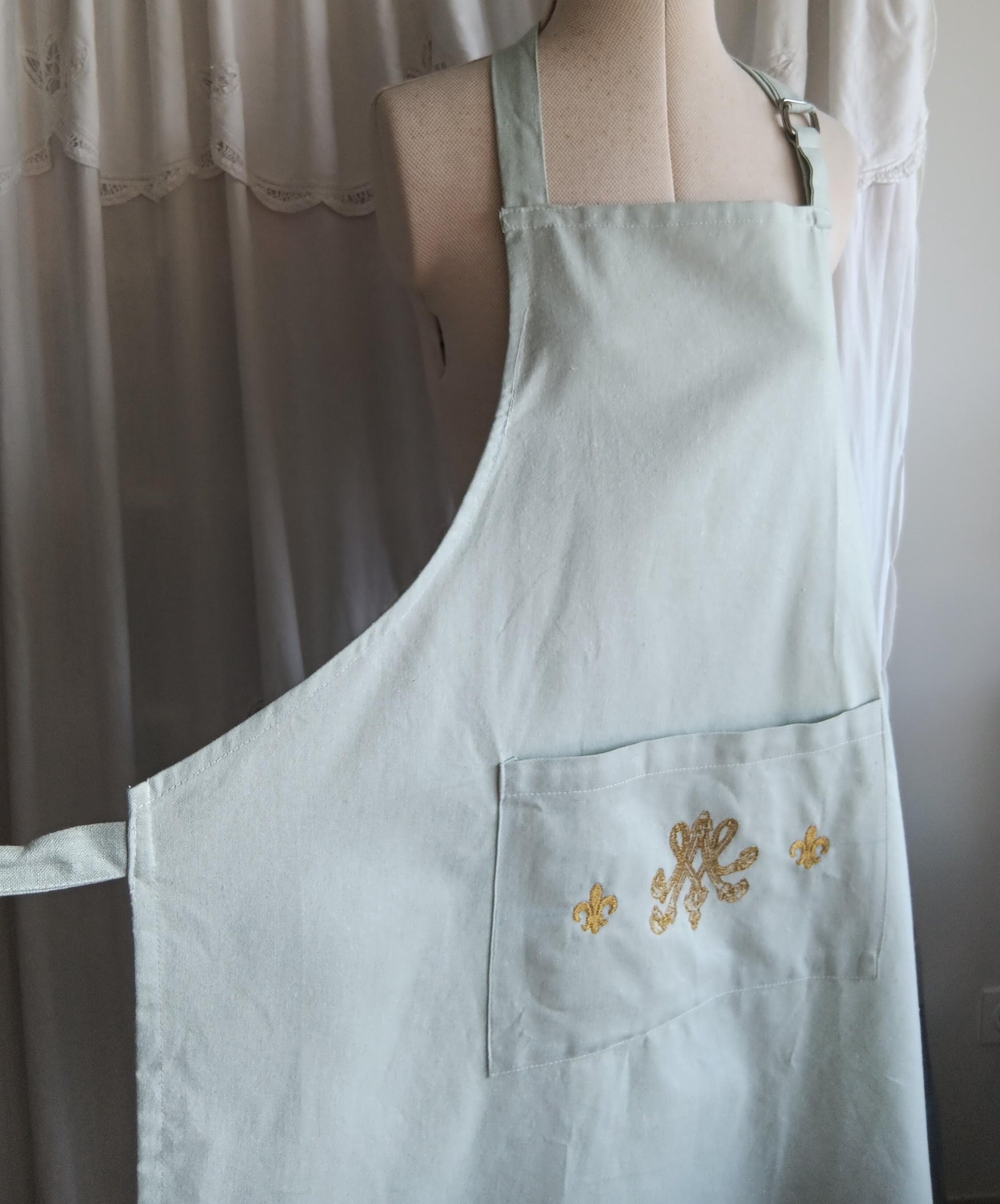 Tablier de cuisine / jardinage - Monogramme de Marie-Antoinette - vert amande