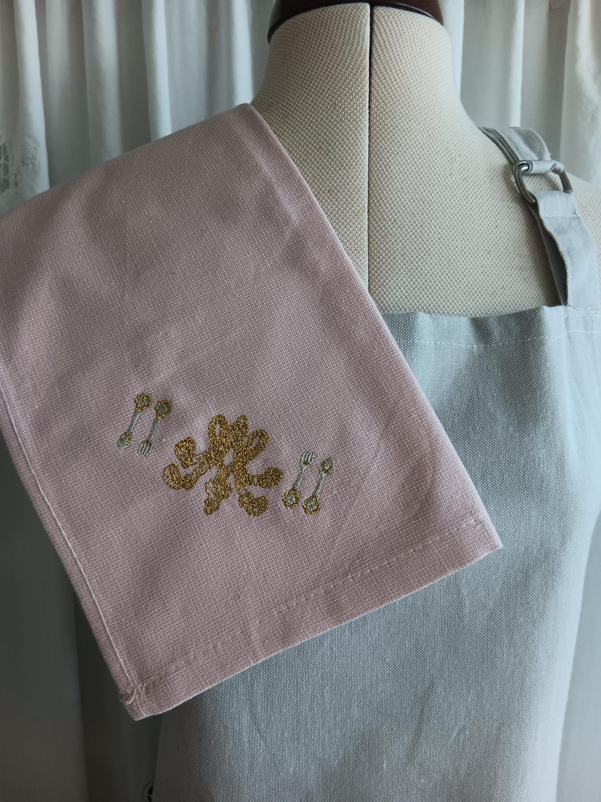 Torchon de cuisine - Monogramme de Marie-Antoinette - beige rosé
